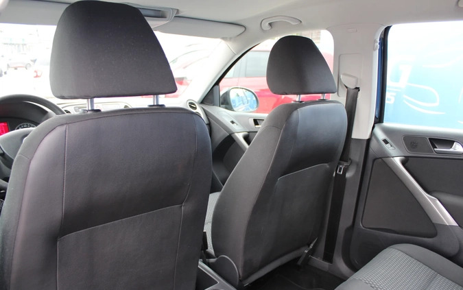 Volkswagen Tiguan cena 33900 przebieg: 181000, rok produkcji 2008 z Legnica małe 466